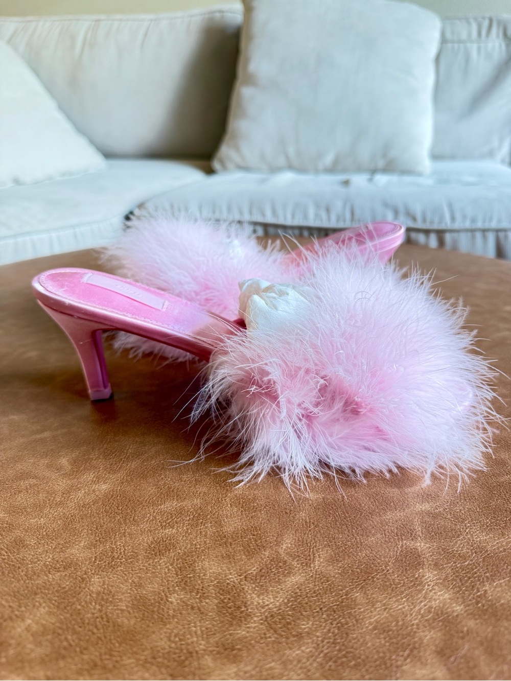 SKIMS Feather Kitten Heel Cherry Blossom - Picture 8 of 12